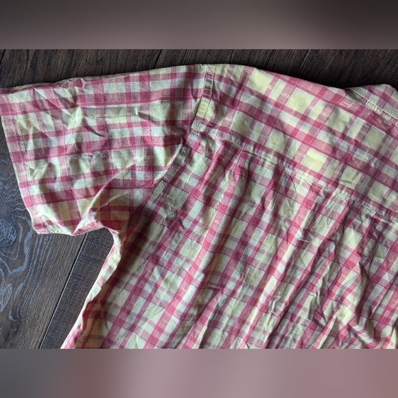 Cutter & Buck Chambray Short Sleeve Shirt Red & Yellow Plaid Mens XL 100% Cotton - Picture 15 of 16